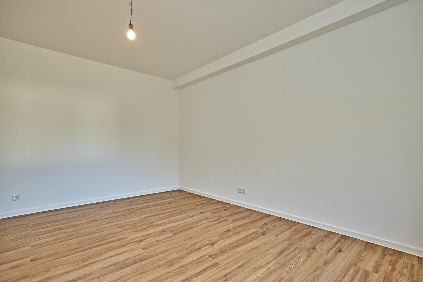 Pronájem bytu 3+1 97 m², Untergrüner Straße 172, Iserlohn, Severní Porýní-Vestfálsko Pronájem bytu 3+1 97 m², Untergrüner Straße 172, Iserlohn, Severní Porýní-Vestfálsko