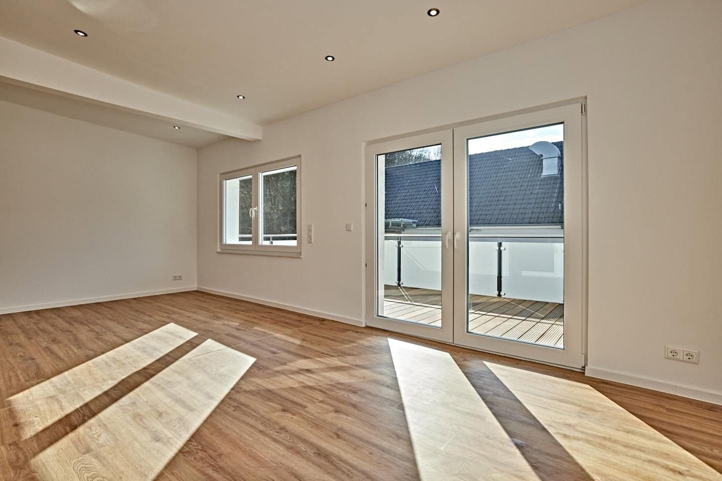 Pronájem bytu 3+1 97 m², Untergrüner Straße 172, Iserlohn, Severní Porýní-Vestfálsko Pronájem bytu 3+1 97 m², Untergrüner Straße 172, Iserlohn, Severní Porýní-Vestfálsko