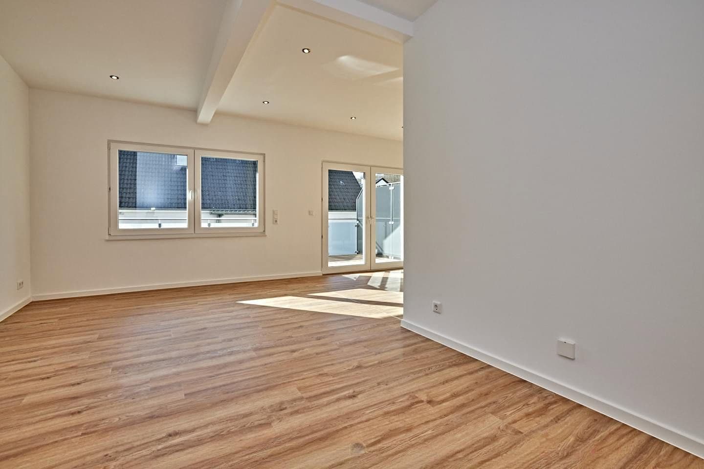 Pronájem bytu 3+1 97 m², Untergrüner Straße 172, Iserlohn, Severní Porýní-Vestfálsko Pronájem bytu 3+1 97 m², Untergrüner Straße 172, Iserlohn, Severní Porýní-Vestfálsko