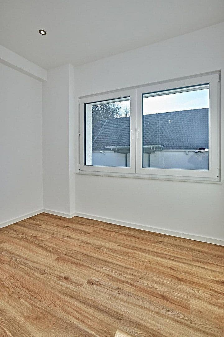 Pronájem bytu 3+1 97 m², Untergrüner Straße 172, Iserlohn, Severní Porýní-Vestfálsko Pronájem bytu 3+1 97 m², Untergrüner Straße 172, Iserlohn, Severní Porýní-Vestfálsko