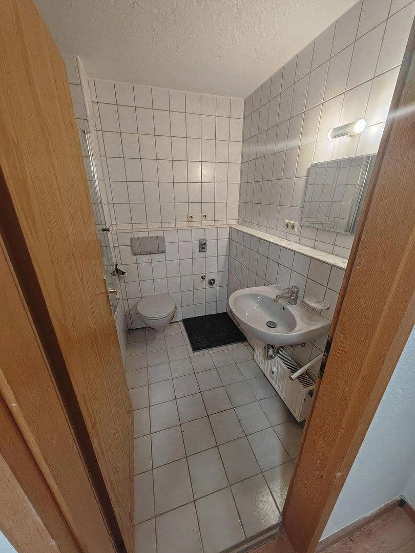Pronájem bytu 2+1 52 m², Luwigsburger Straße 95, Heilbronn, Bádensko-Württembersko Pronájem bytu 2+1 52 m², Luwigsburger Straße 95, Heilbronn, Bádensko-Württembersko