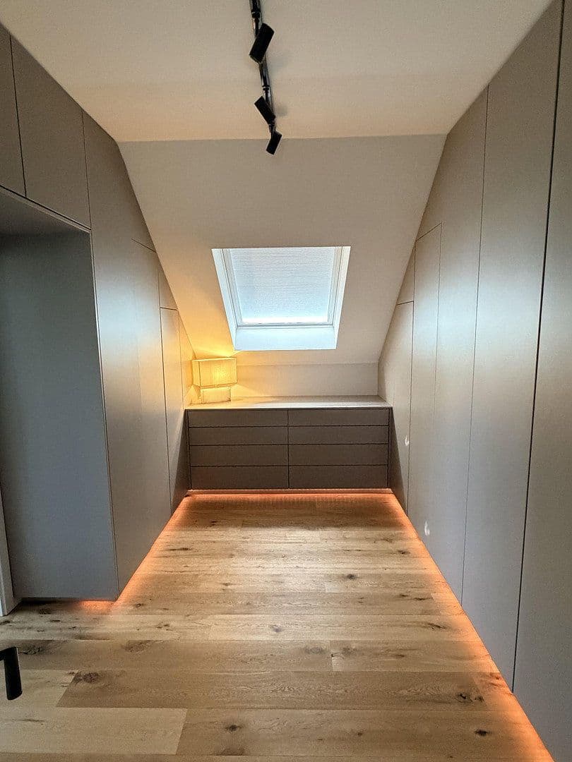 Prodej domu 240 m², pozemek 800 m², Mönchengladbach, Severní Porýní-Vestfálsko Prodej domu 240 m², pozemek 800 m², Mönchengladbach, Severní Porýní-Vestfálsko