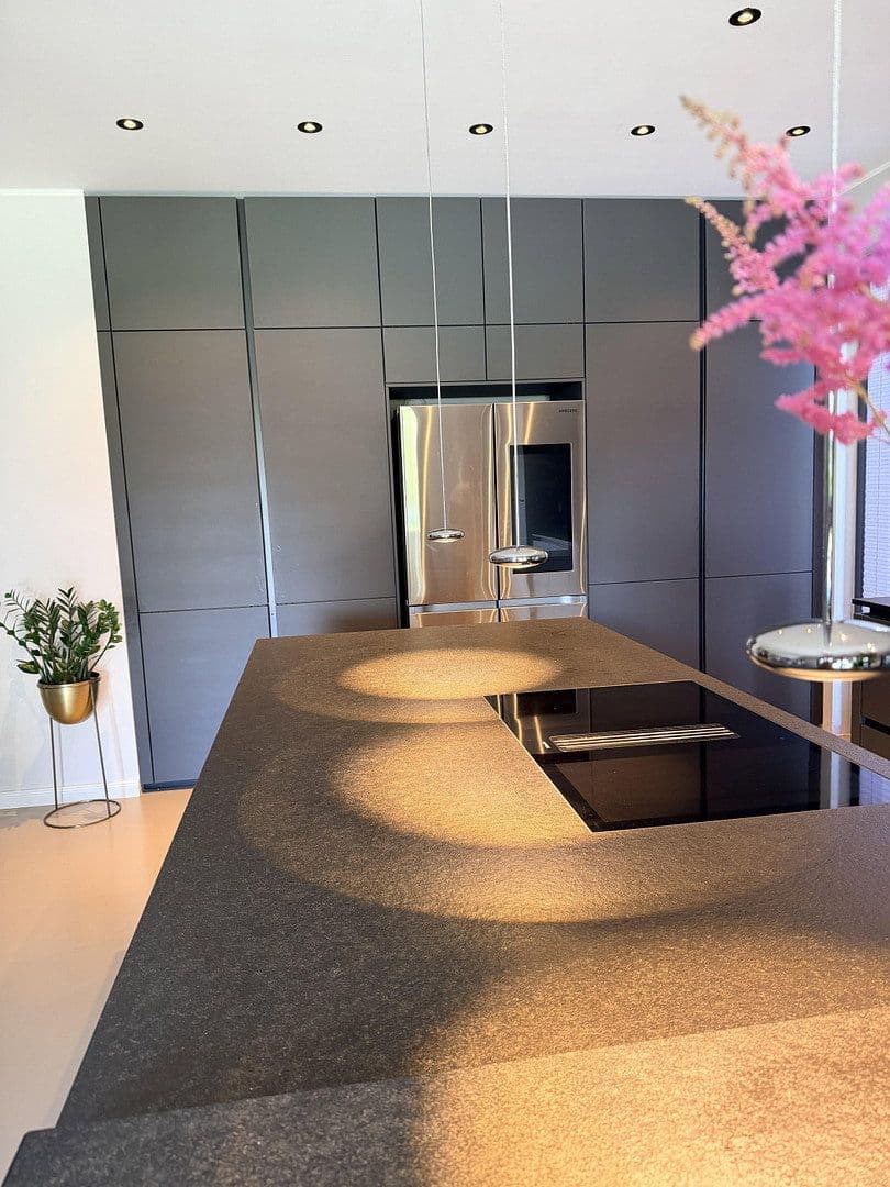 Prodej domu 240 m², pozemek 800 m², Mönchengladbach, Severní Porýní-Vestfálsko Prodej domu 240 m², pozemek 800 m², Mönchengladbach, Severní Porýní-Vestfálsko