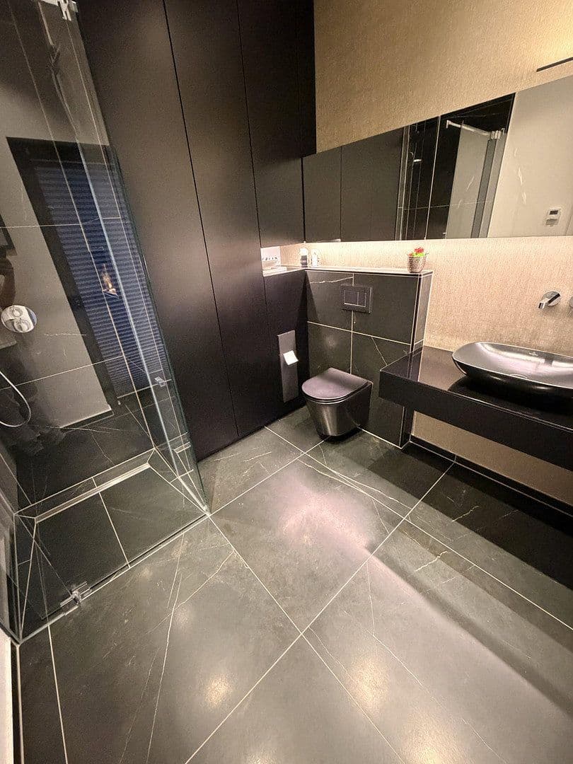 Prodej domu 240 m², pozemek 800 m², Mönchengladbach, Severní Porýní-Vestfálsko Prodej domu 240 m², pozemek 800 m², Mönchengladbach, Severní Porýní-Vestfálsko