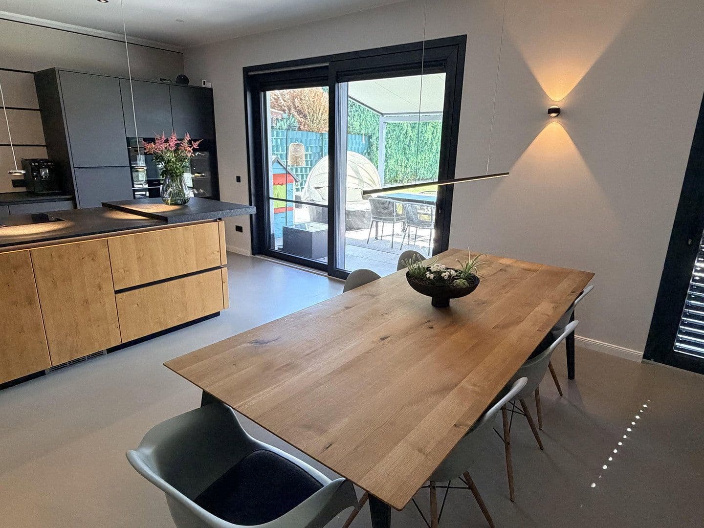 Prodej domu 240 m², pozemek 800 m², Mönchengladbach, Severní Porýní-Vestfálsko Prodej domu 240 m², pozemek 800 m², Mönchengladbach, Severní Porýní-Vestfálsko