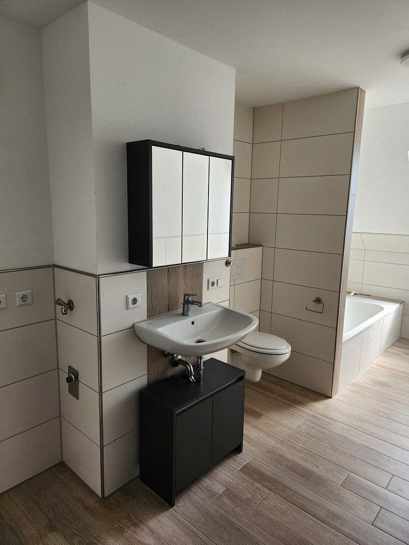 Pronájem bytu 2+1 68 m², Biberbach, Bavorsko Pronájem bytu 2+1 68 m², Biberbach, Bavorsko
