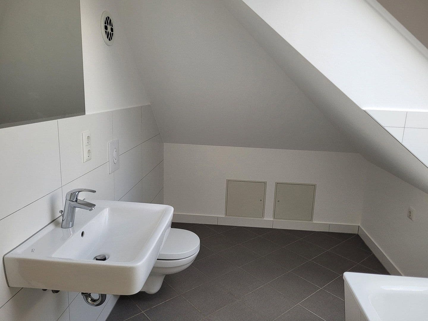 Pronájem bytu 5+1 112 m², Genovevastraße 6, Berlin, Berlín Pronájem bytu 5+1 112 m², Genovevastraße 6, Berlin, Berlín