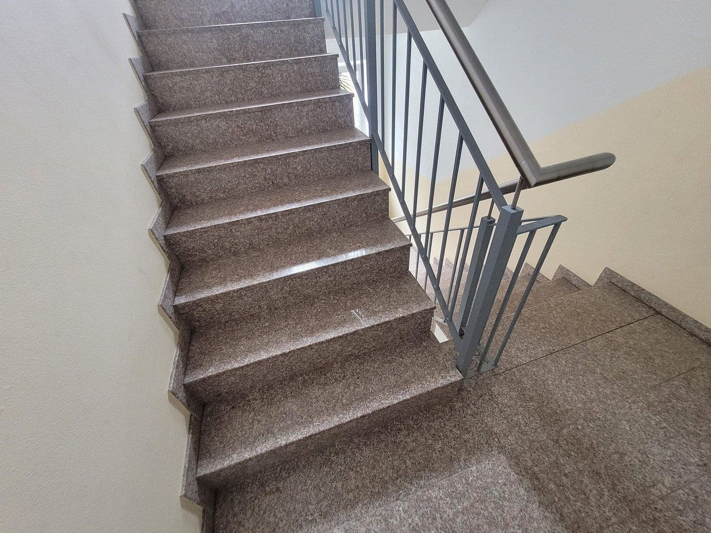 Pronájem bytu 5+1 112 m², Genovevastraße 6, Berlin, Berlín Pronájem bytu 5+1 112 m², Genovevastraße 6, Berlin, Berlín