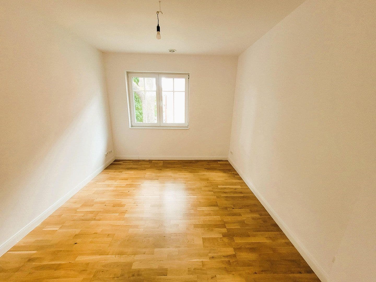 Pronájem bytu 5+1 112 m², Genovevastraße 6, Berlin, Berlín Pronájem bytu 5+1 112 m², Genovevastraße 6, Berlin, Berlín