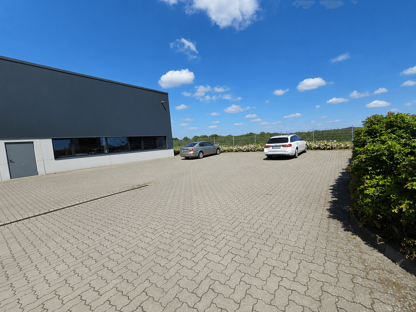 Prodej nebytového prostoru 3.295 m², Siek, Šlesvicko-Holštýnsko Prodej nebytového prostoru 3.295 m², Siek, Šlesvicko-Holštýnsko