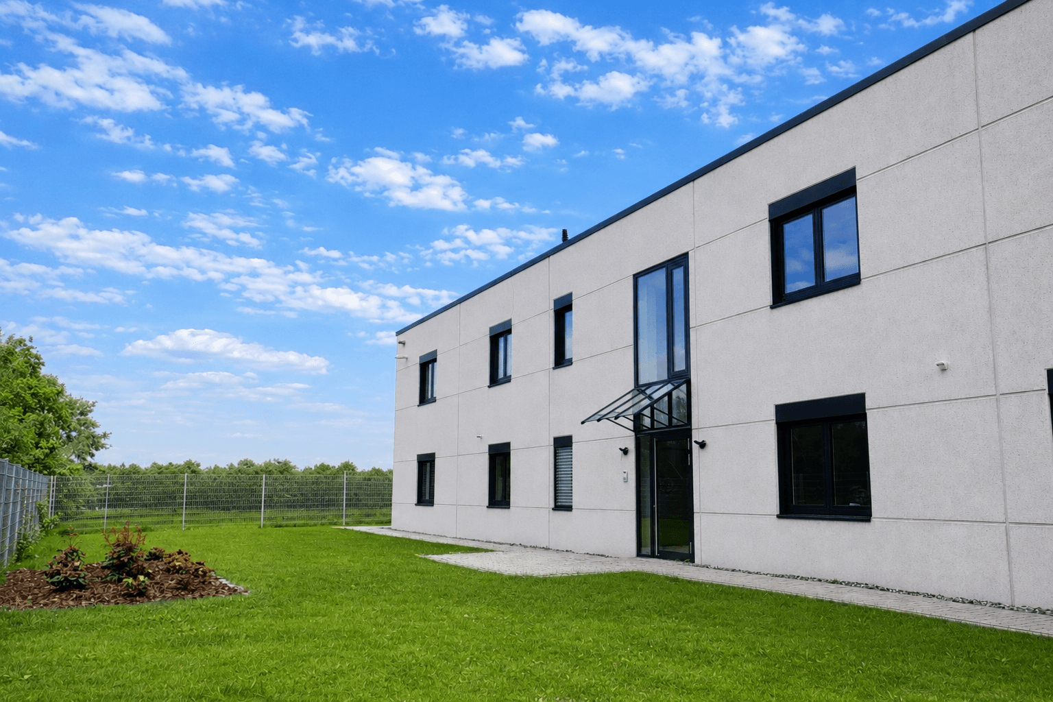 Prodej nebytového prostoru 3.295 m², Siek, Šlesvicko-Holštýnsko Prodej nebytového prostoru 3.295 m², Siek, Šlesvicko-Holštýnsko