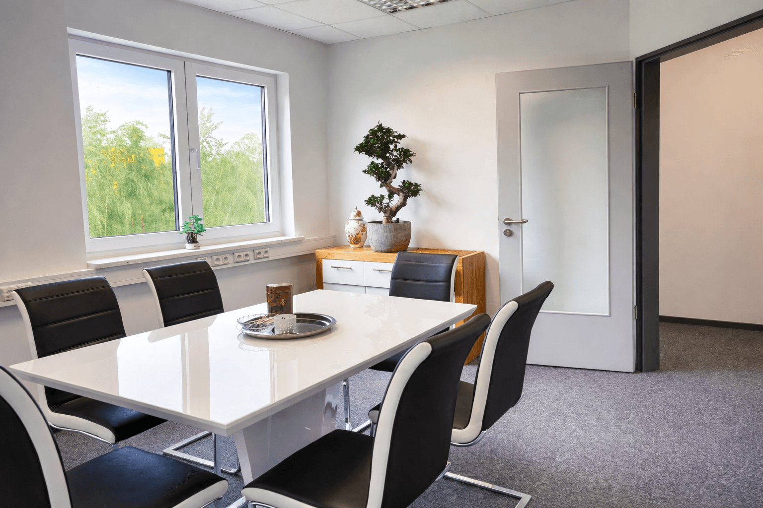 Prodej nebytového prostoru 3.295 m², Siek, Šlesvicko-Holštýnsko Prodej nebytového prostoru 3.295 m², Siek, Šlesvicko-Holštýnsko