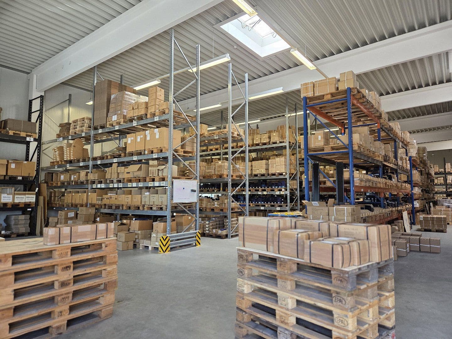 Prodej nebytového prostoru 3.295 m², Siek, Šlesvicko-Holštýnsko Prodej nebytového prostoru 3.295 m², Siek, Šlesvicko-Holštýnsko