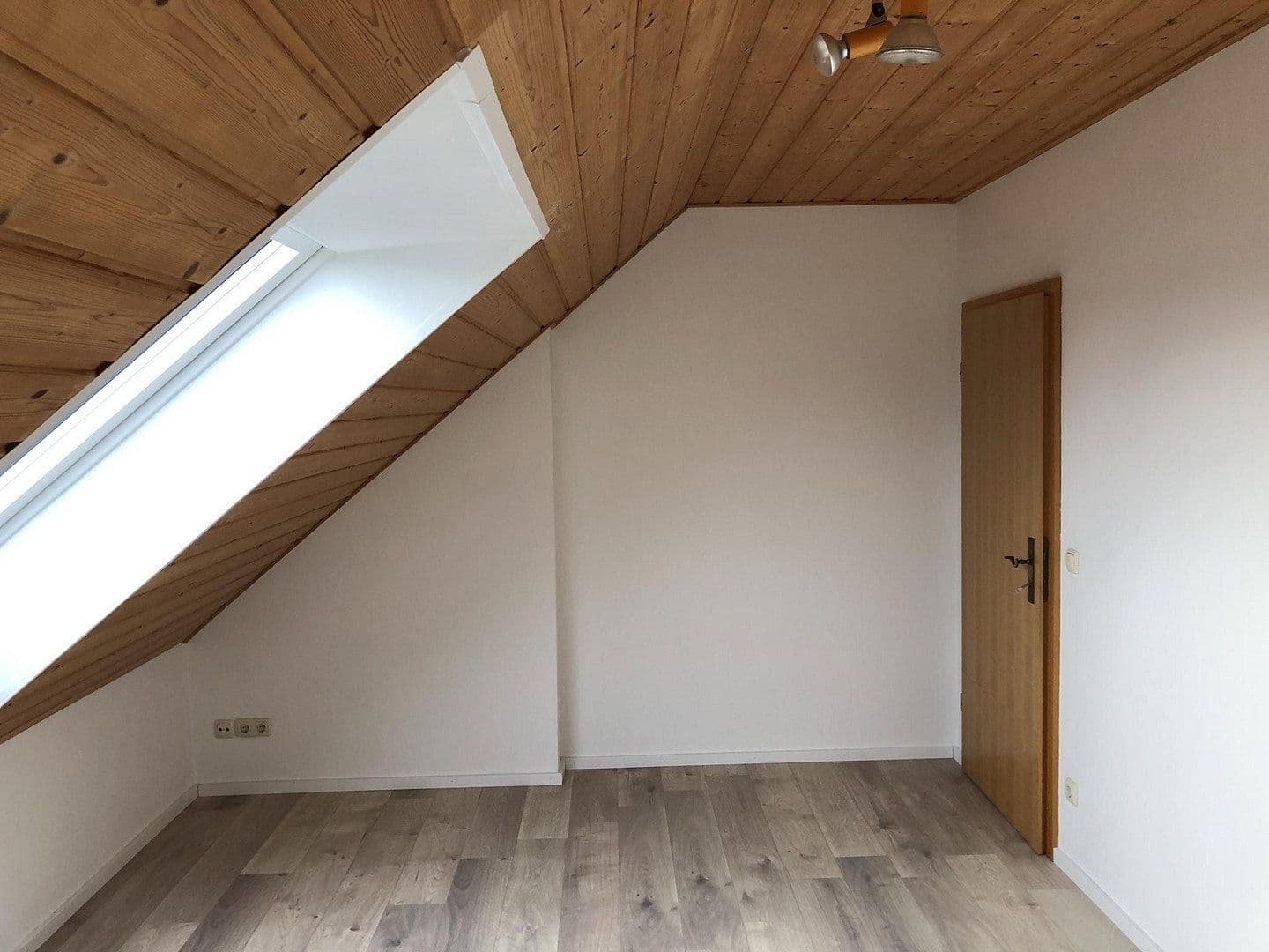 Pronájem bytu 6+1 107 m², Schillerstraße 35, Pöttmes, Bavorsko Pronájem bytu 6+1 107 m², Schillerstraße 35, Pöttmes, Bavorsko