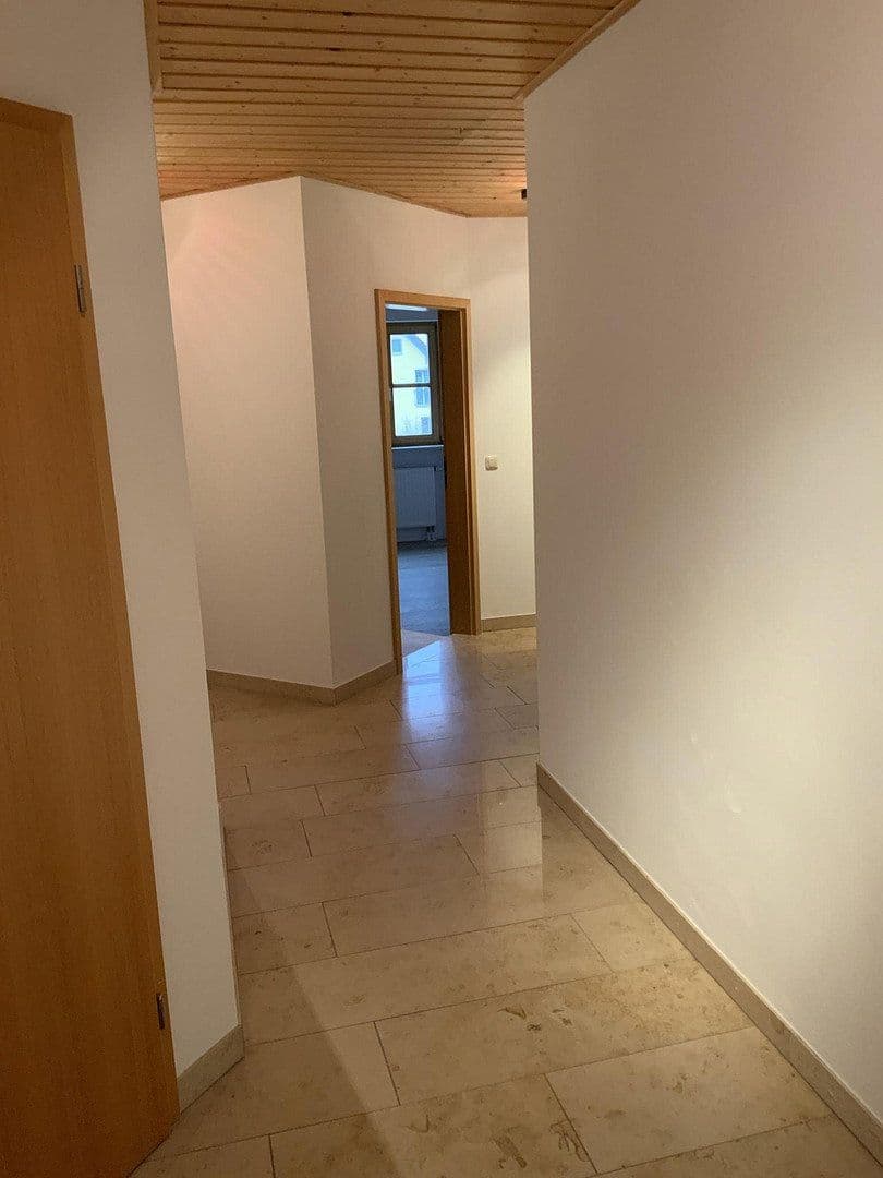 Pronájem bytu 6+1 107 m², Schillerstraße 35, Pöttmes, Bavorsko Pronájem bytu 6+1 107 m², Schillerstraße 35, Pöttmes, Bavorsko