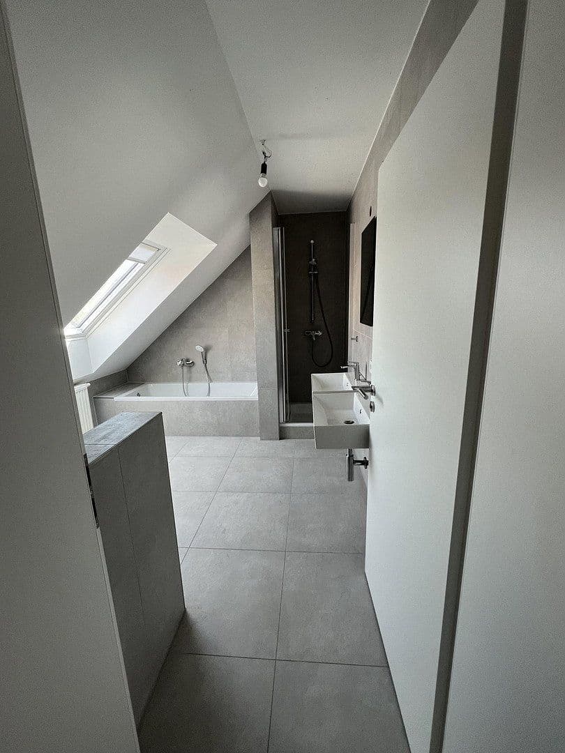 Pronájem bytu 6+1 107 m², Schillerstraße 35, Pöttmes, Bavorsko Pronájem bytu 6+1 107 m², Schillerstraße 35, Pöttmes, Bavorsko