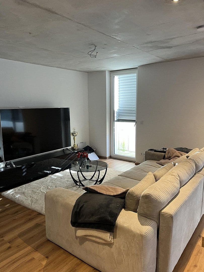 Pronájem bytu 3+1 90 m², Niederstotzingen, Bádensko-Württembersko Pronájem bytu 3+1 90 m², Niederstotzingen, Bádensko-Württembersko