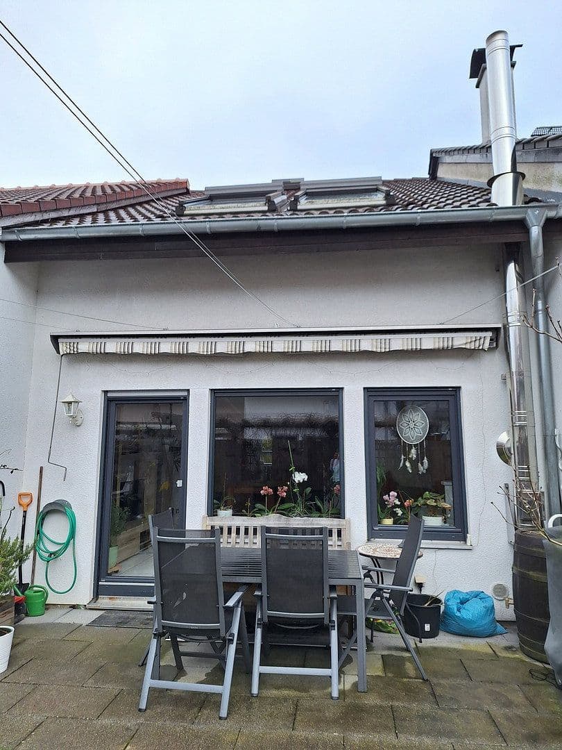 Prodej domu 96 m², pozemek 145 m², Tamm, Bádensko-Württembersko Prodej domu 96 m², pozemek 145 m², Tamm, Bádensko-Württembersko