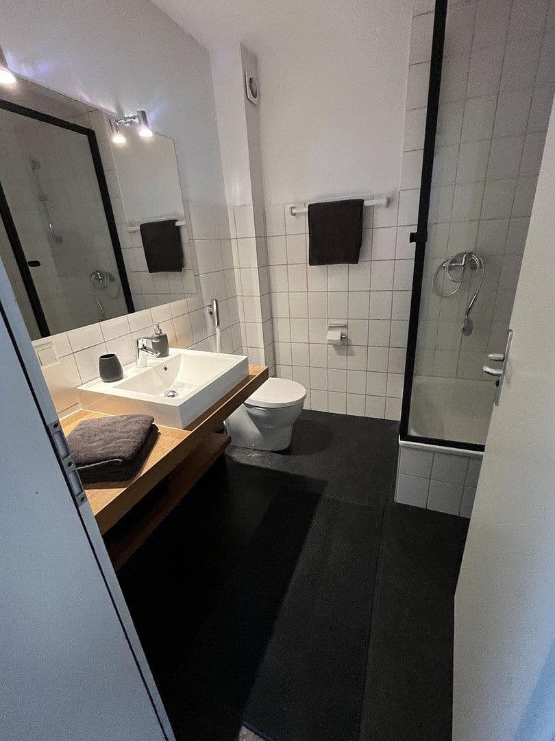 Pronájem bytu 3+1 79 m², Krefeld, Severní Porýní-Vestfálsko Pronájem bytu 3+1 79 m², Krefeld, Severní Porýní-Vestfálsko