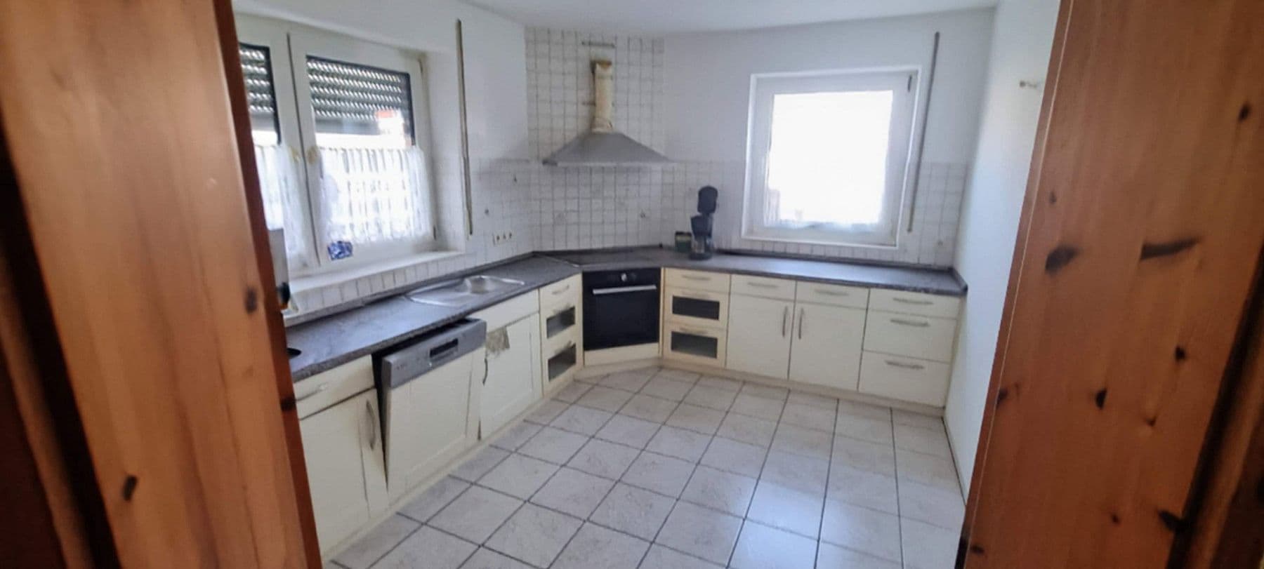 Prodej domu 250 m², pozemek 911 m², Leezen, Šlesvicko-Holštýnsko Prodej domu 250 m², pozemek 911 m², Leezen, Šlesvicko-Holštýnsko