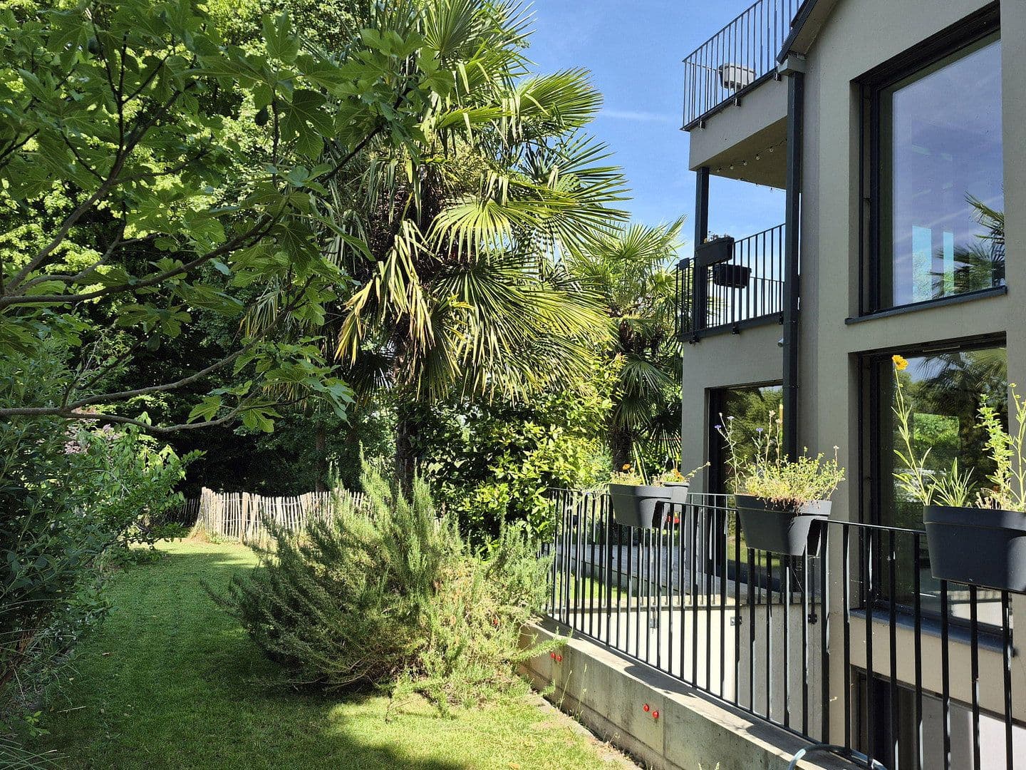 Prodej domu 210 m², pozemek 464 m², Allensbach, Bádensko-Württembersko Prodej domu 210 m², pozemek 464 m², Allensbach, Bádensko-Württembersko