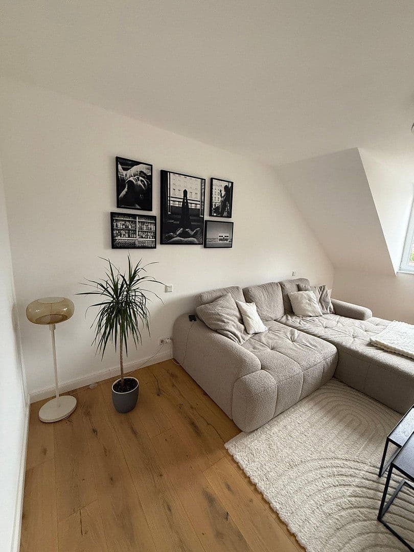 Pronájem bytu 3+1 83 m², Nieder-Olm, Porýní-Falc Pronájem bytu 3+1 83 m², Nieder-Olm, Porýní-Falc