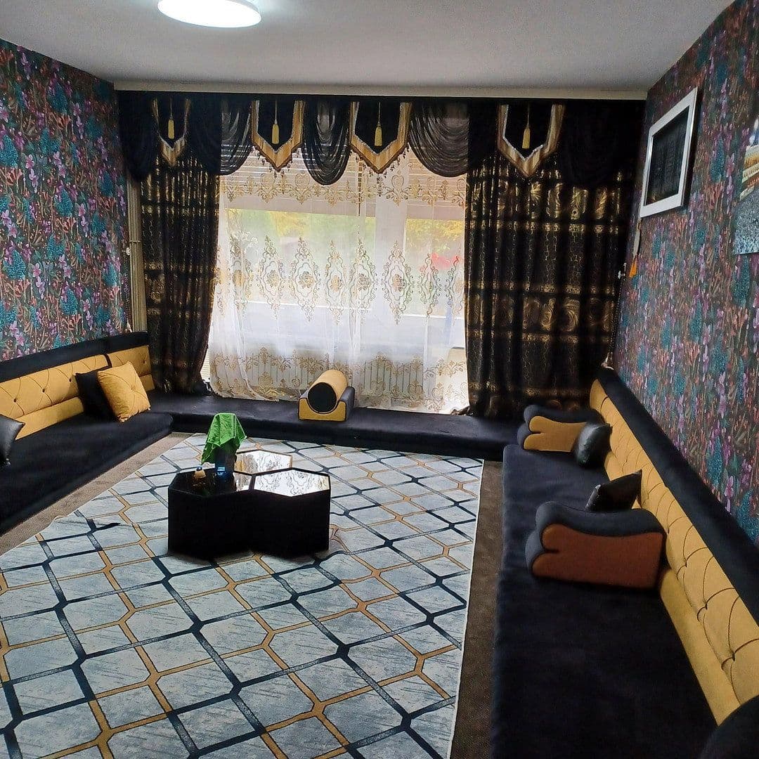 Pronájem domu 120 m², pozemek 265 m², Fürth, Bavorsko Pronájem domu 120 m², pozemek 265 m², Fürth, Bavorsko