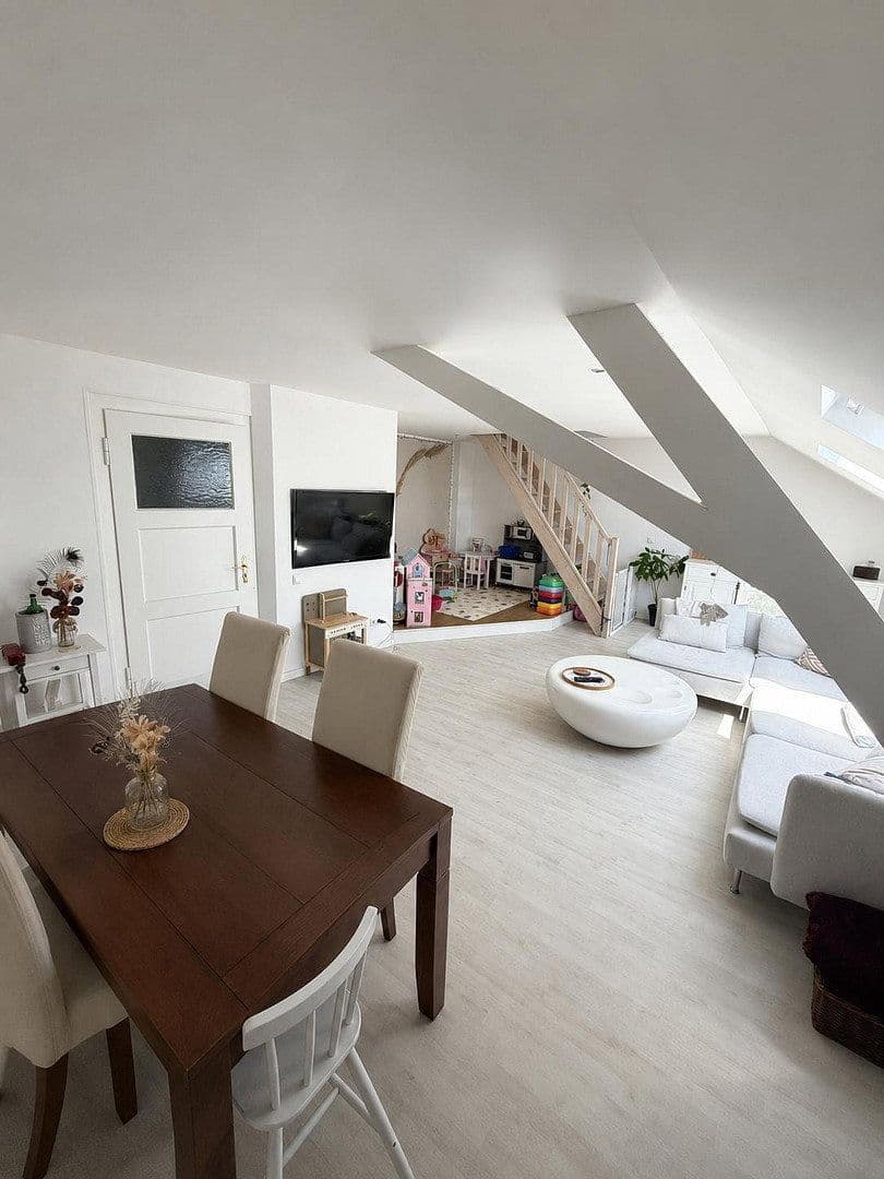 Prodej domu 434 m², pozemek 362 m², Viersener Staße 116, Mönchengladbach, Severní Porýní-Vestfálsko Prodej domu 434 m², pozemek 362 m², Viersener Staße 116, Mönchengladbach, Severní Porýní-Vestfálsko