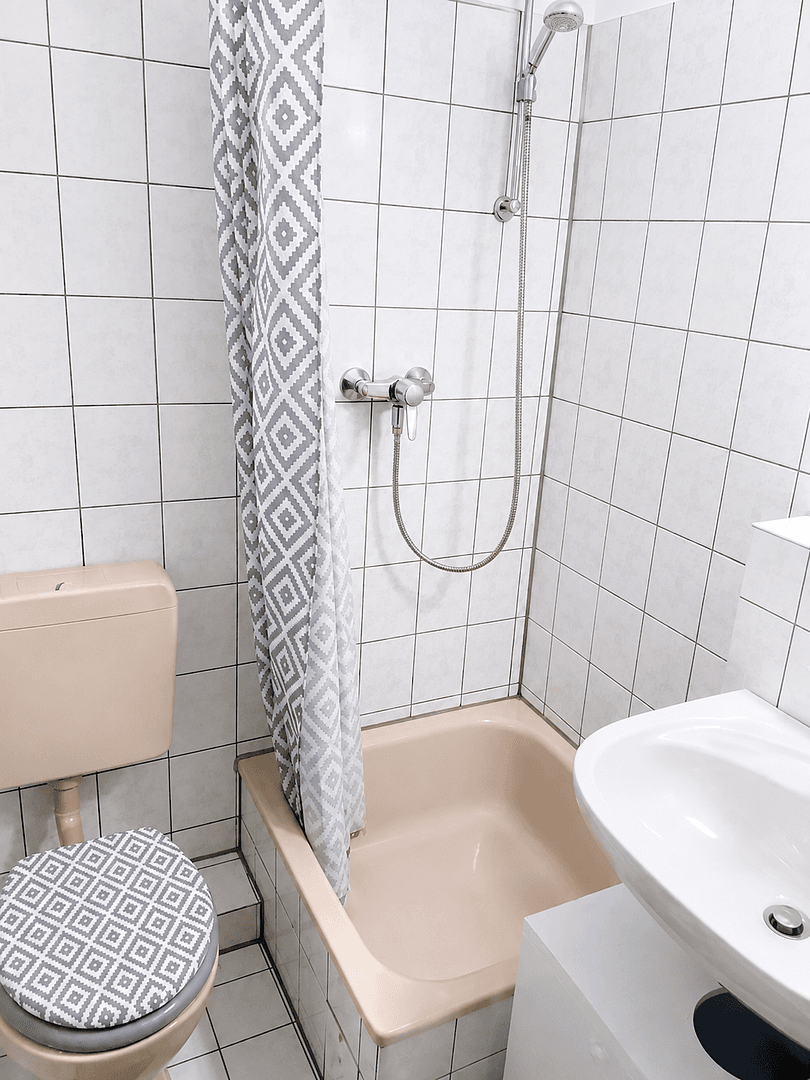 Prodej bytu 1+1 30 m², Rothenditmolder Str. 12, Kassel, Hessen Prodej bytu 1+1 30 m², Rothenditmolder Str. 12, Kassel, Hessen