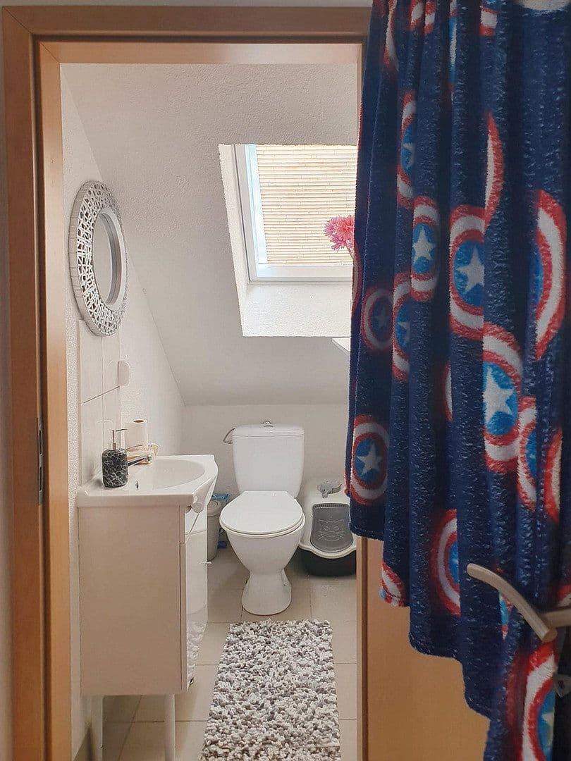 Pronájem bytu 3+1 69 m², Triberger Straße 4, Villingen-Schwenningen, Bádensko-Württembersko Pronájem bytu 3+1 69 m², Triberger Straße 4, Villingen-Schwenningen, Bádensko-Württembersko