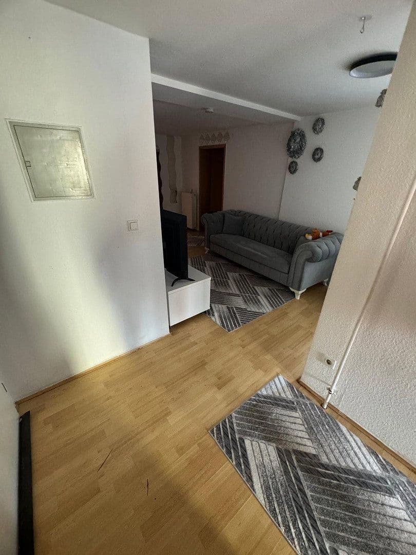 Pronájem bytu 5+1 124 m², Rheinstrasse 93, Münster-Sarmsheim, Porýní-Falc Pronájem bytu 5+1 124 m², Rheinstrasse 93, Münster-Sarmsheim, Porýní-Falc