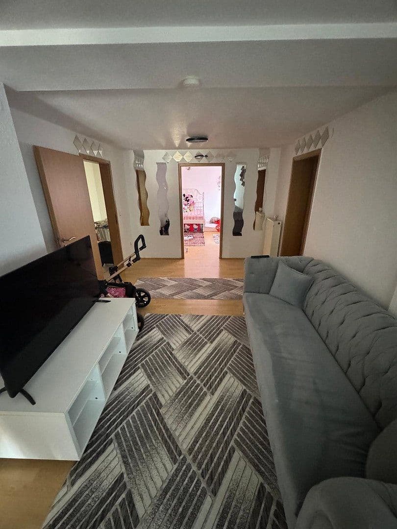 Pronájem bytu 5+1 124 m², Rheinstrasse 93, Münster-Sarmsheim, Porýní-Falc Pronájem bytu 5+1 124 m², Rheinstrasse 93, Münster-Sarmsheim, Porýní-Falc