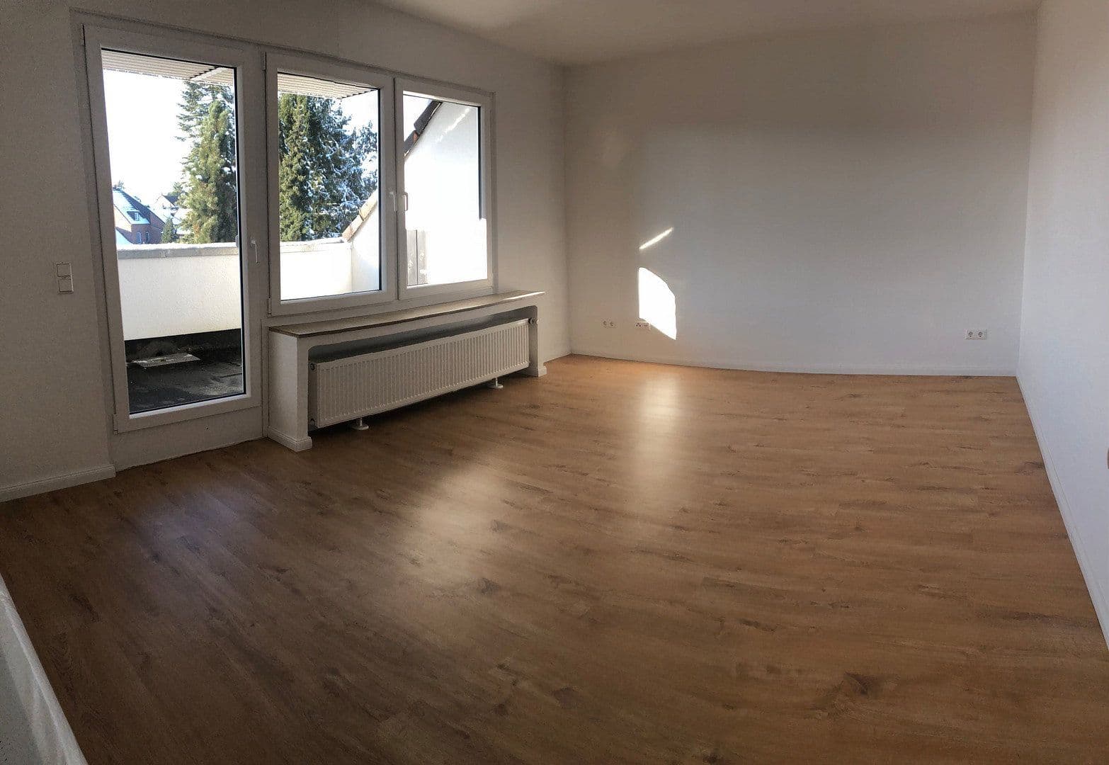 Pronájem bytu 2+1 64 m², Köln-Dünnwald, Severní Porýní-Vestfálsko Pronájem bytu 2+1 64 m², Köln-Dünnwald, Severní Porýní-Vestfálsko