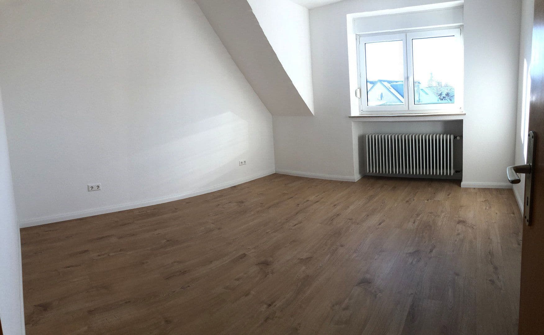 Pronájem bytu 2+1 64 m², Köln-Dünnwald, Severní Porýní-Vestfálsko Pronájem bytu 2+1 64 m², Köln-Dünnwald, Severní Porýní-Vestfálsko