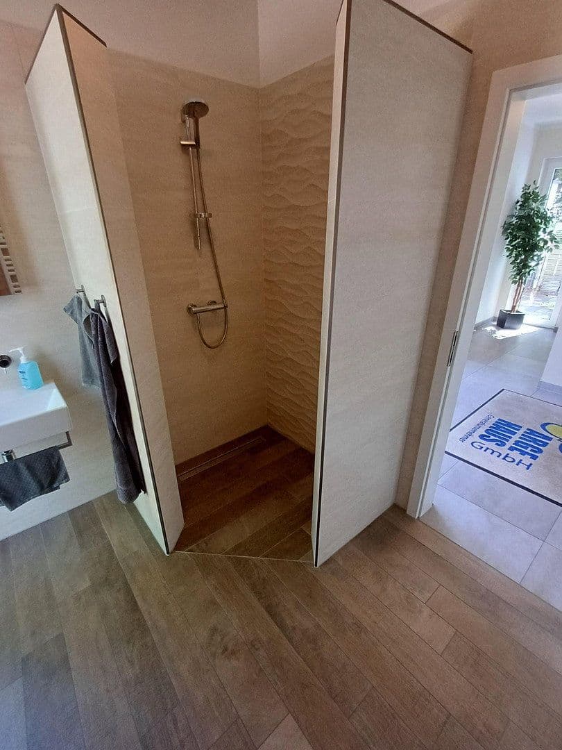 Prodej domu 240 m², pozemek 624 m², Falkensee, Braniborsko Prodej domu 240 m², pozemek 624 m², Falkensee, Braniborsko