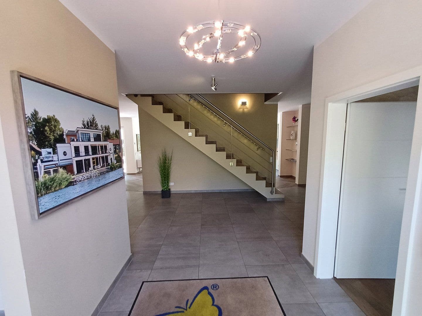 Prodej domu 240 m², pozemek 624 m², Falkensee, Braniborsko Prodej domu 240 m², pozemek 624 m², Falkensee, Braniborsko
