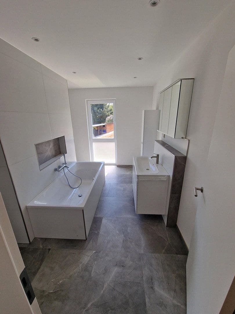 Pronájem domu 190 m², pozemek 120 m², Plaußiger Dorfstr. 24e, Leipzig, Sasko Pronájem domu 190 m², pozemek 120 m², Plaußiger Dorfstr. 24e, Leipzig, Sasko