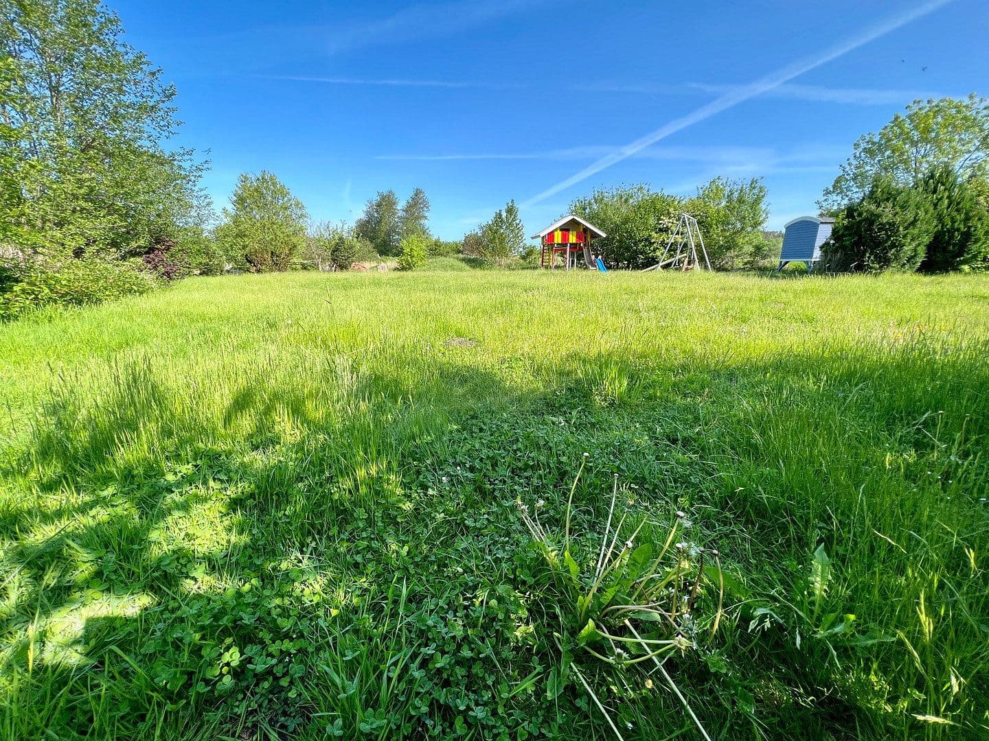 Prodej domu 366 m², pozemek 13.600 m², Dorfstraße, 16, Neuenkirchen, Mecklenburg-Vorpommern Prodej domu 366 m², pozemek 13.600 m², Dorfstraße, 16, Neuenkirchen, Mecklenburg-Vorpommern