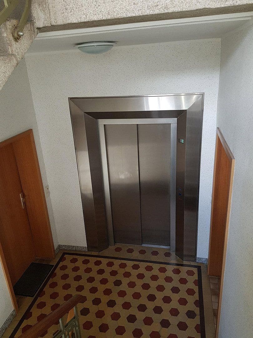 Pronájem bytu 2+1 58 m², Bahnhofstraße 4, Reichenbach, Sasko Pronájem bytu 2+1 58 m², Bahnhofstraße 4, Reichenbach, Sasko