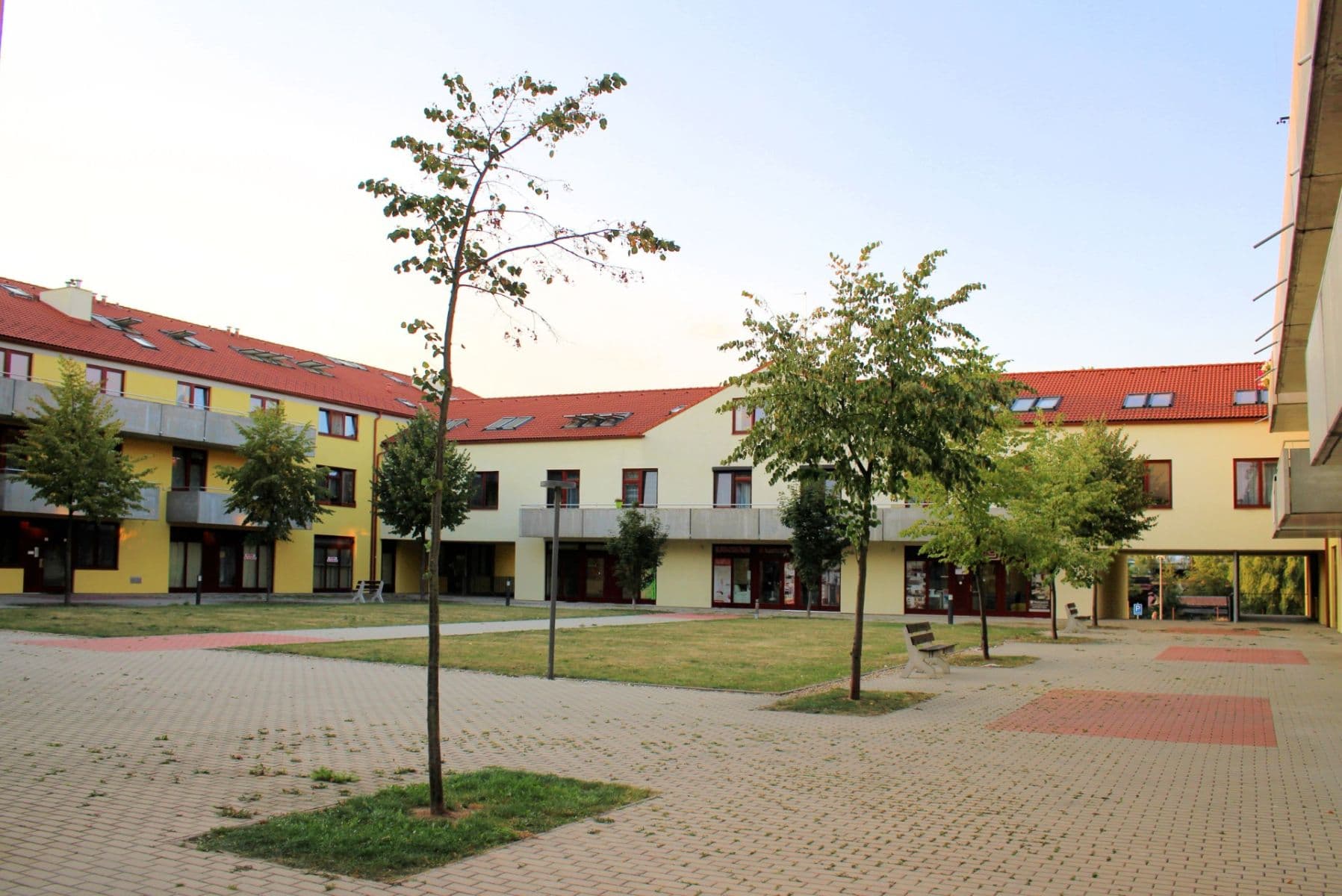 Pronájem bytu 2+kk 77 m², Mladých Běchovic, Praha, Praha Pronájem bytu 2+kk 77 m², Mladých Běchovic, Praha, Praha
