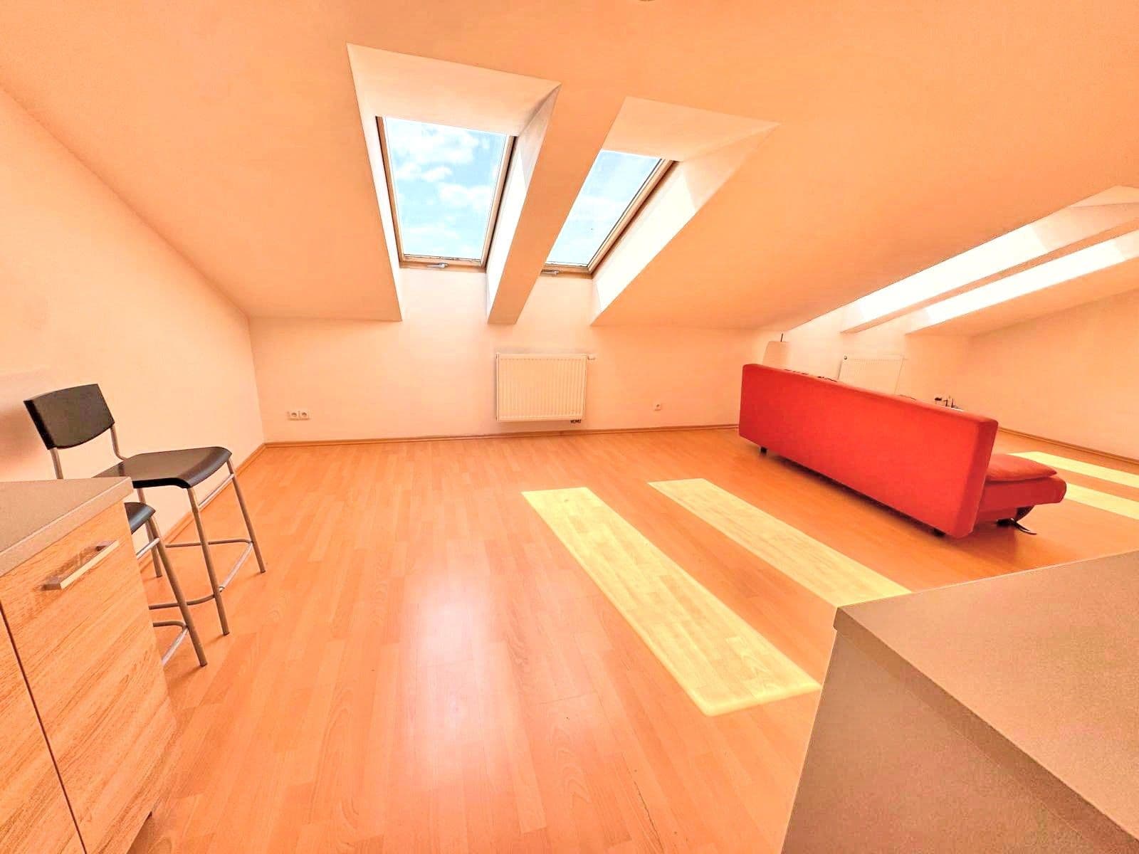 Pronájem bytu 2+kk 77 m², Mladých Běchovic, Praha, Praha Pronájem bytu 2+kk 77 m², Mladých Běchovic, Praha, Praha