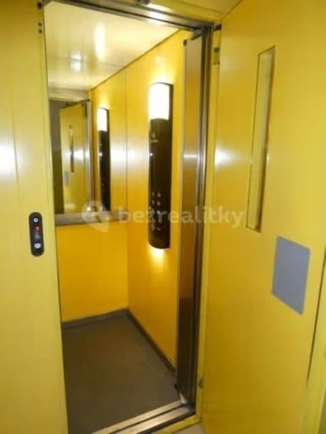 Pronájem bytu 3+1 75 m², Lešenská, Praha, Praha Pronájem bytu 3+1 75 m², Lešenská, Praha, Praha