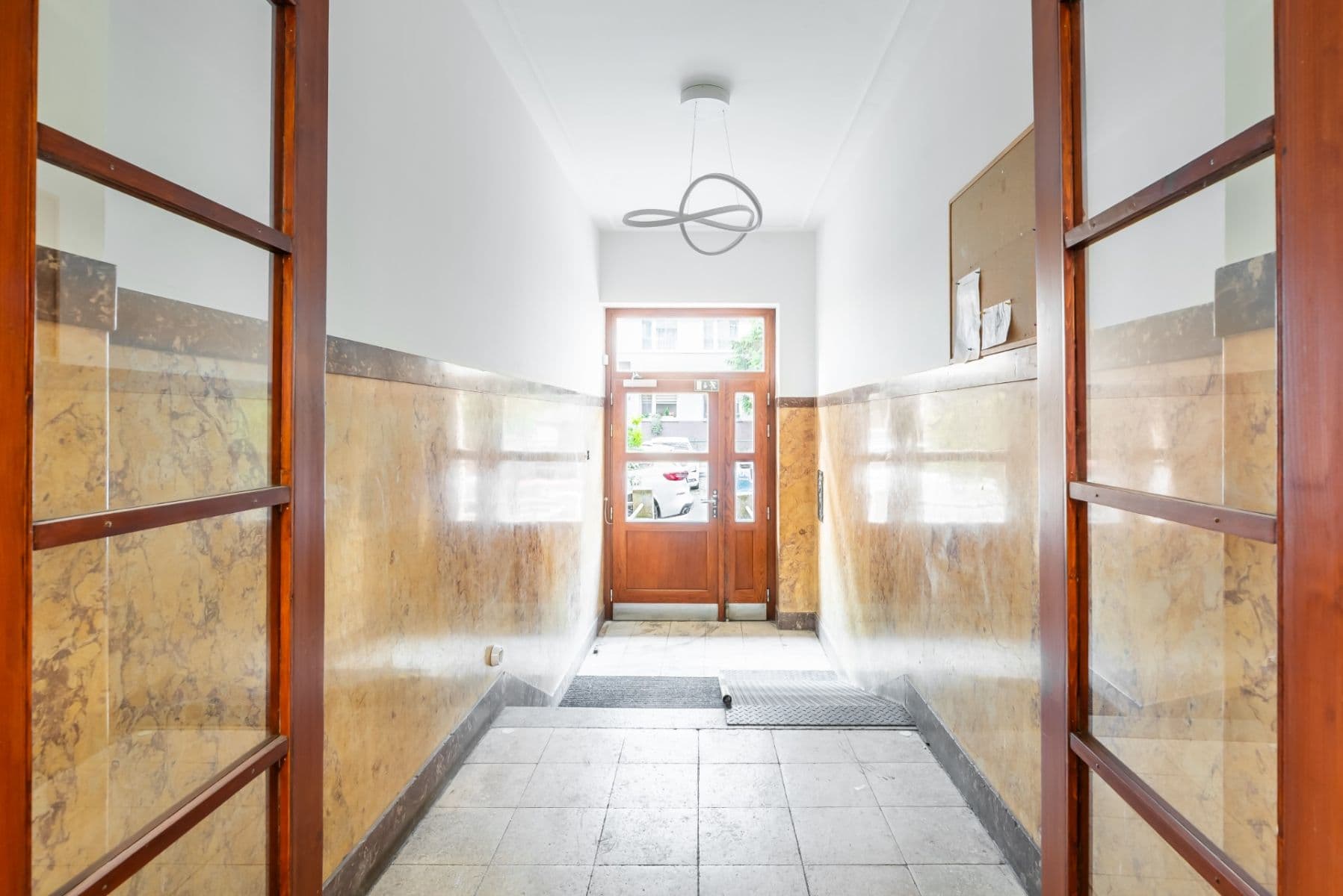 Prodej bytu 2+1 69 m², Kloboučnická, Praha, Praha Prodej bytu 2+1 69 m², Kloboučnická, Praha, Praha