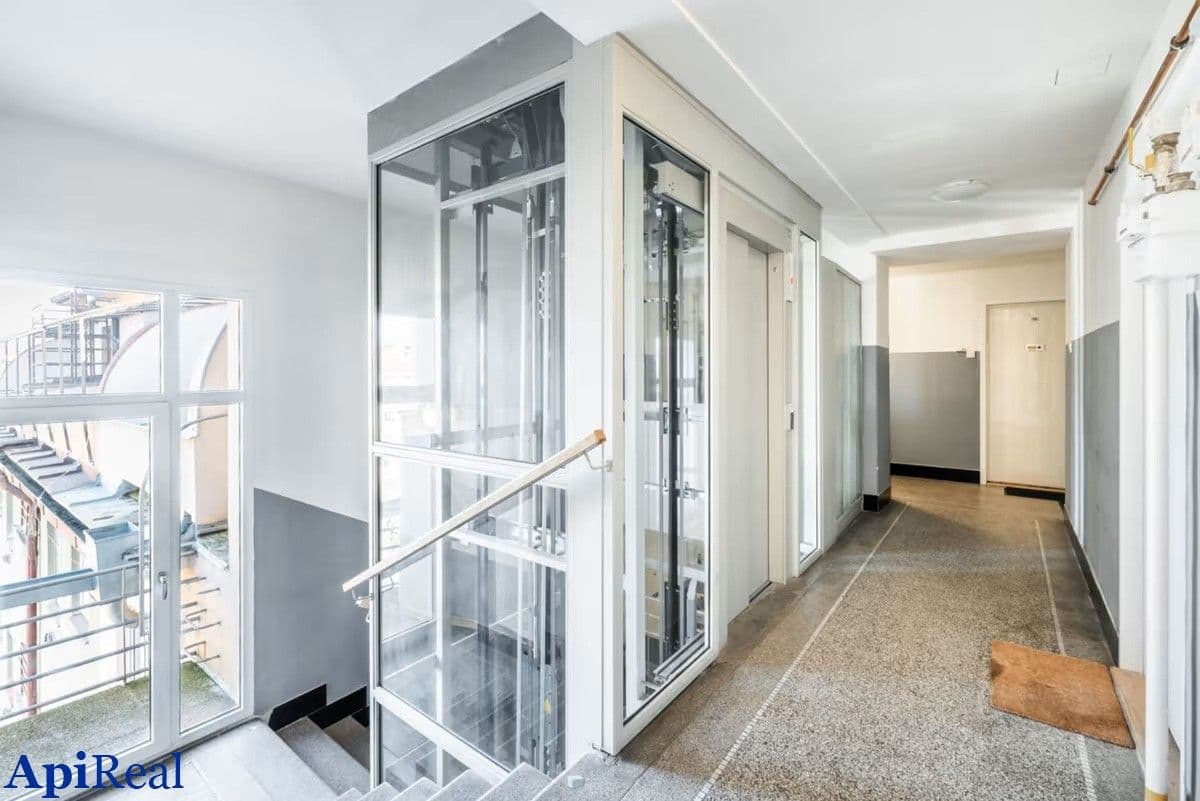 Prodej bytu 2+kk 55 m², Kloboučnická, Praha, Praha Prodej bytu 2+kk 55 m², Kloboučnická, Praha, Praha
