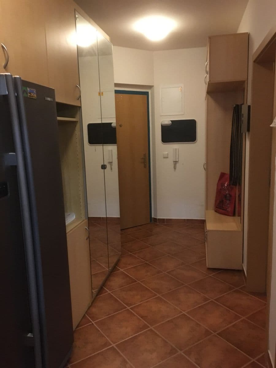 Pronájem bytu 2+kk 50 m², U Domu služeb, Praha, Praha Pronájem bytu 2+kk 50 m², U Domu služeb, Praha, Praha