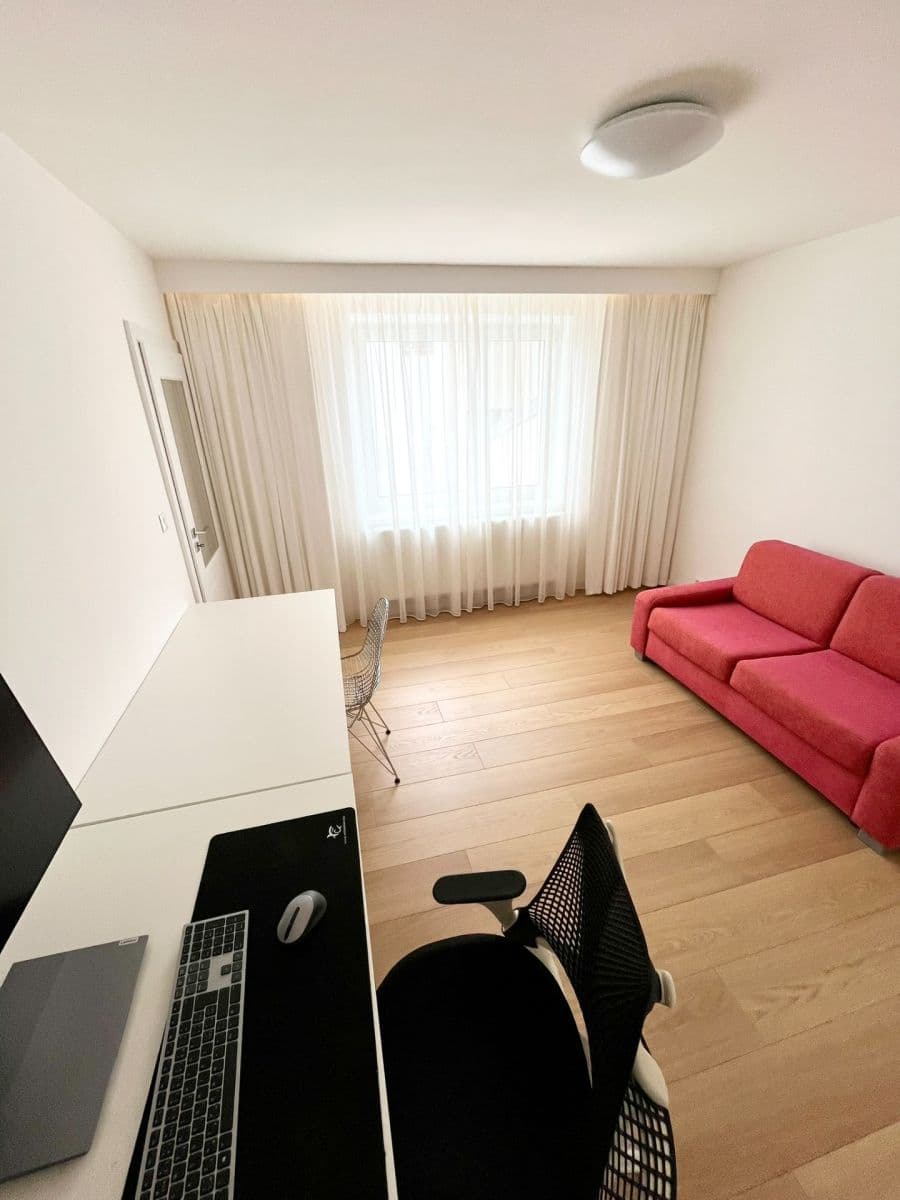 Pronájem bytu 3+1 80 m², J. Hollého, Dolné Kočkovce, Trenčiansky kraj Pronájem bytu 3+1 80 m², J. Hollého, Dolné Kočkovce, Trenčiansky kraj