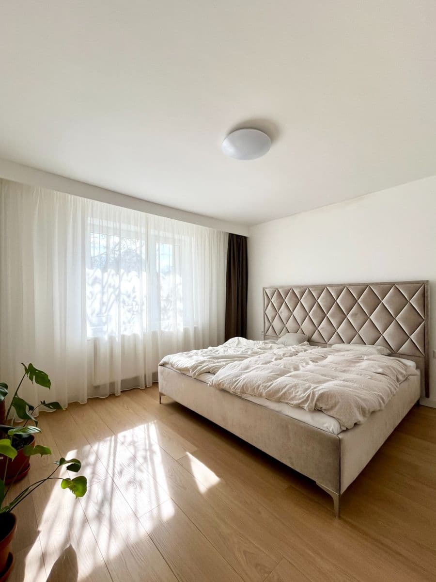 Pronájem bytu 3+1 80 m², J. Hollého, Dolné Kočkovce, Trenčiansky kraj Pronájem bytu 3+1 80 m², J. Hollého, Dolné Kočkovce, Trenčiansky kraj