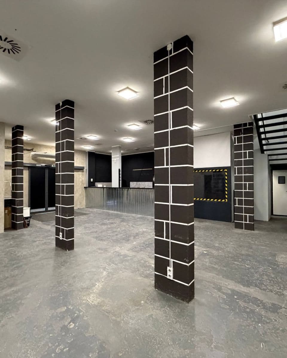 Pronájem nebytového prostoru 1.000 m², Na Harfě, Praha, Praha Pronájem nebytového prostoru 1.000 m², Na Harfě, Praha, Praha