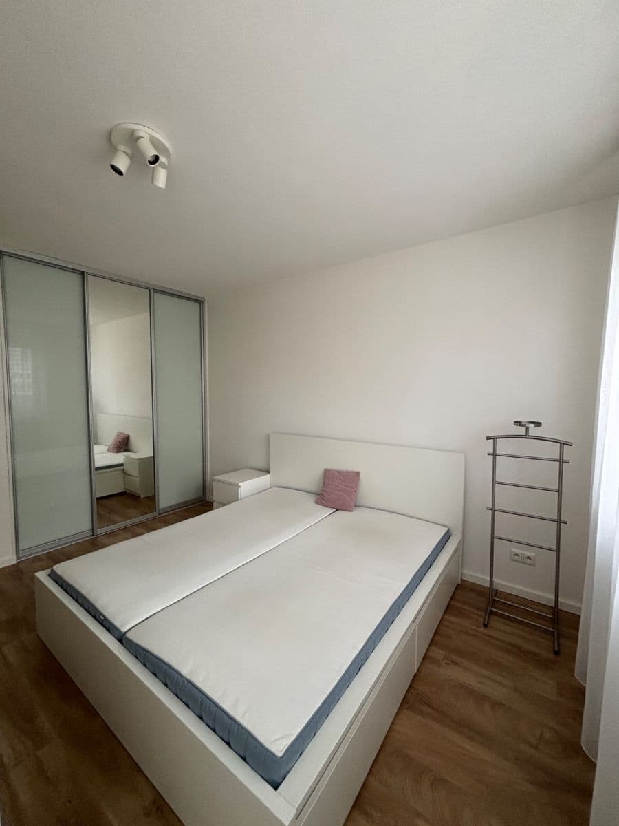 Pronájem bytu 2+1 62 m², Na križovatkách, Ružinov, Bratislavský kraj Pronájem bytu 2+1 62 m², Na križovatkách, Ružinov, Bratislavský kraj