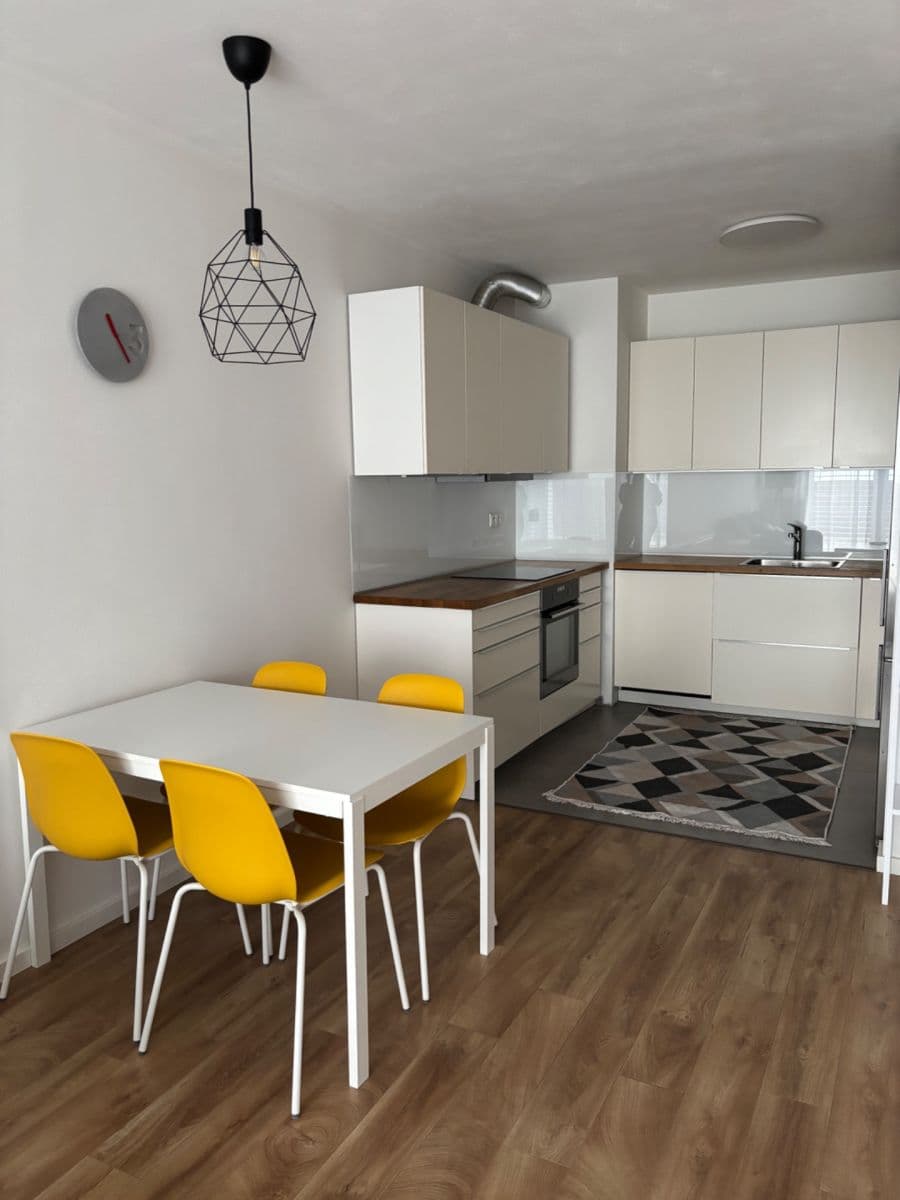 Pronájem bytu 2+1 62 m², Na križovatkách, Ružinov, Bratislavský kraj Pronájem bytu 2+1 62 m², Na križovatkách, Ružinov, Bratislavský kraj